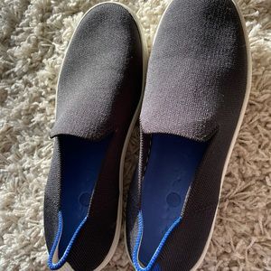 Black Rothys sneakers size 8 with new inserts